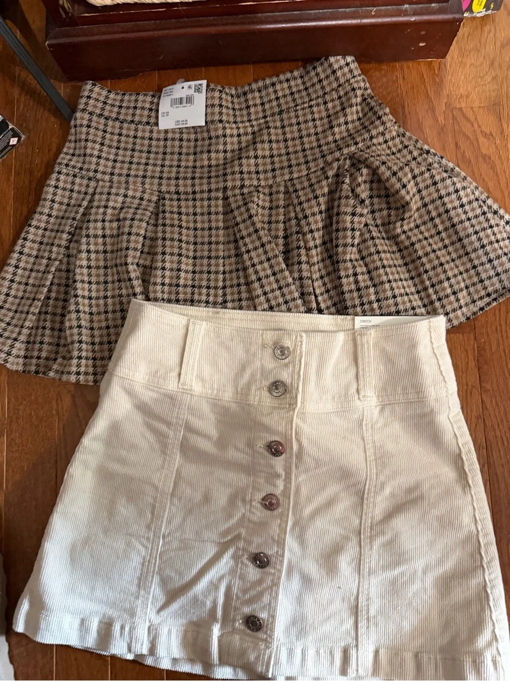 American Eagle Outfitters Brown and Black Plaid Pleated Mini Skirt